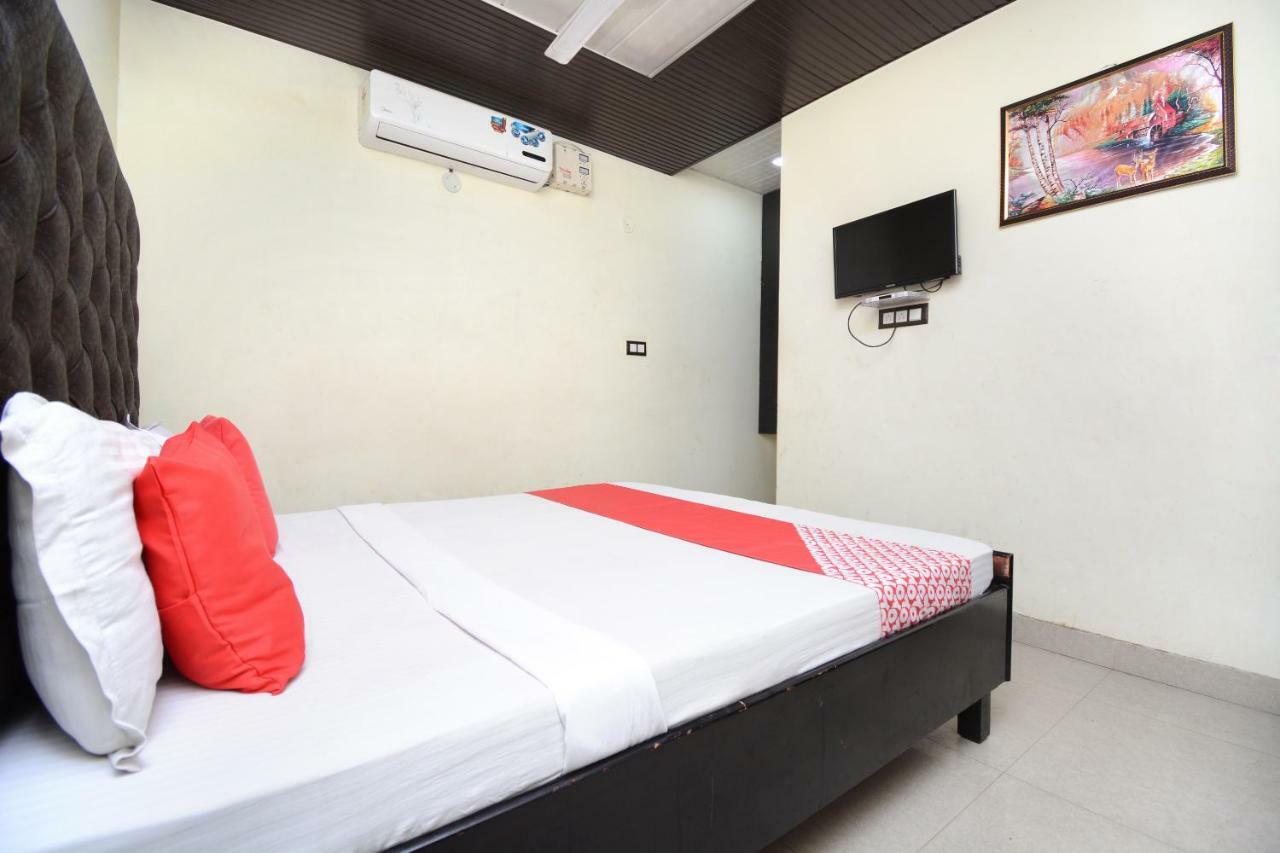 Oyo 29409 Hotel Best Sleep Inn Jalandhar Bagian luar foto