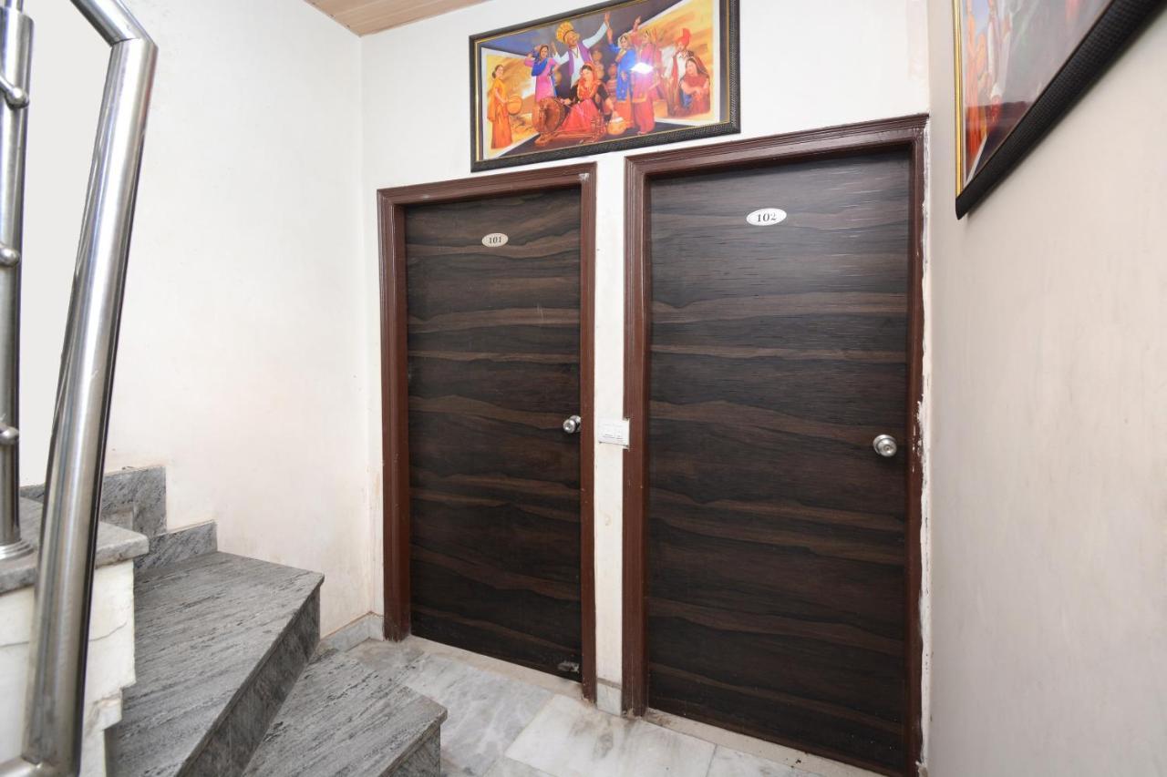 Oyo 29409 Hotel Best Sleep Inn Jalandhar Bagian luar foto